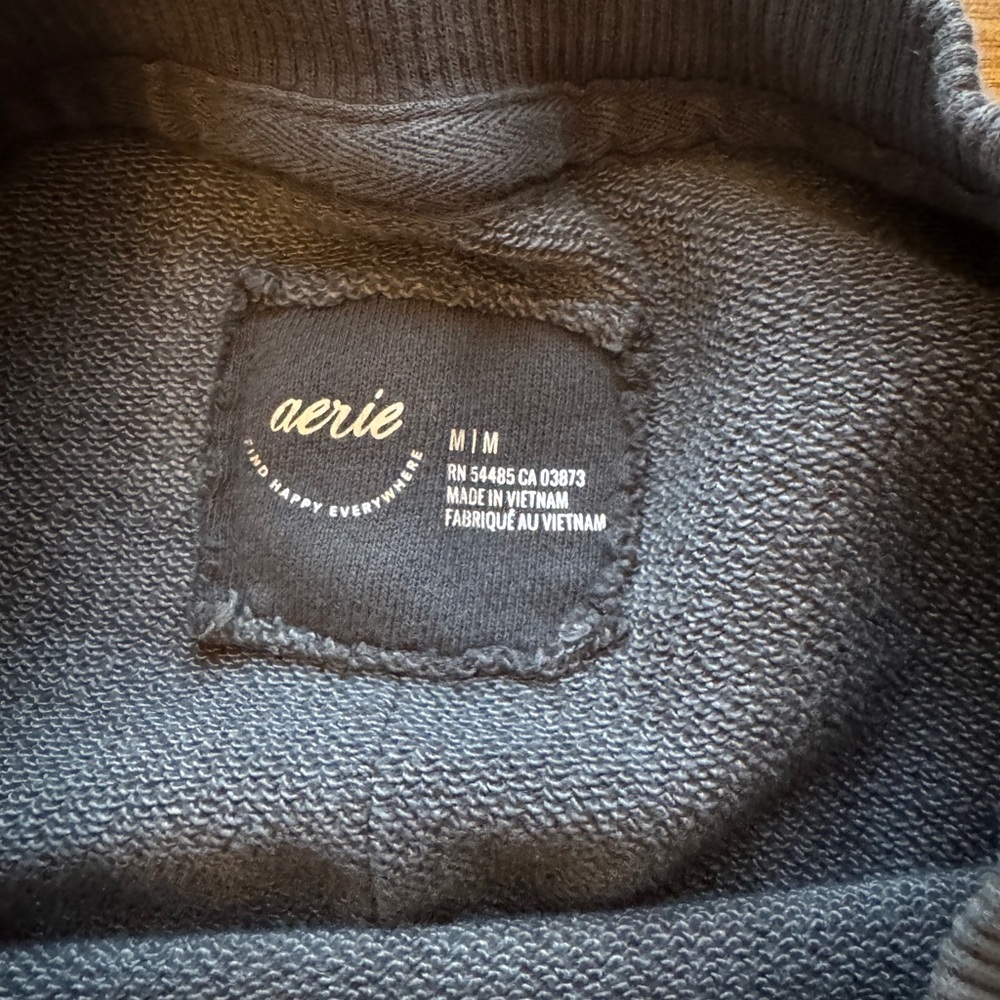 aerie and Bucket list boutique Crewneck & Henley Sweater sweatshirt bundle Lot - Picture 4 of 10